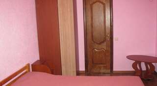 Гостиница Guest House Mechta Севастополь Двухместный номер с 1 кроватью и собственной ванной комнатой-3