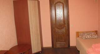Гостиница Guest House Mechta Севастополь Четырёхместный номер с отдельной ванной комнатой-4